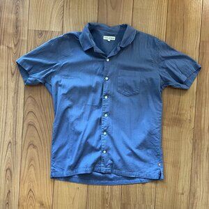 Far Afield Short sleeve ribbed textured button-up